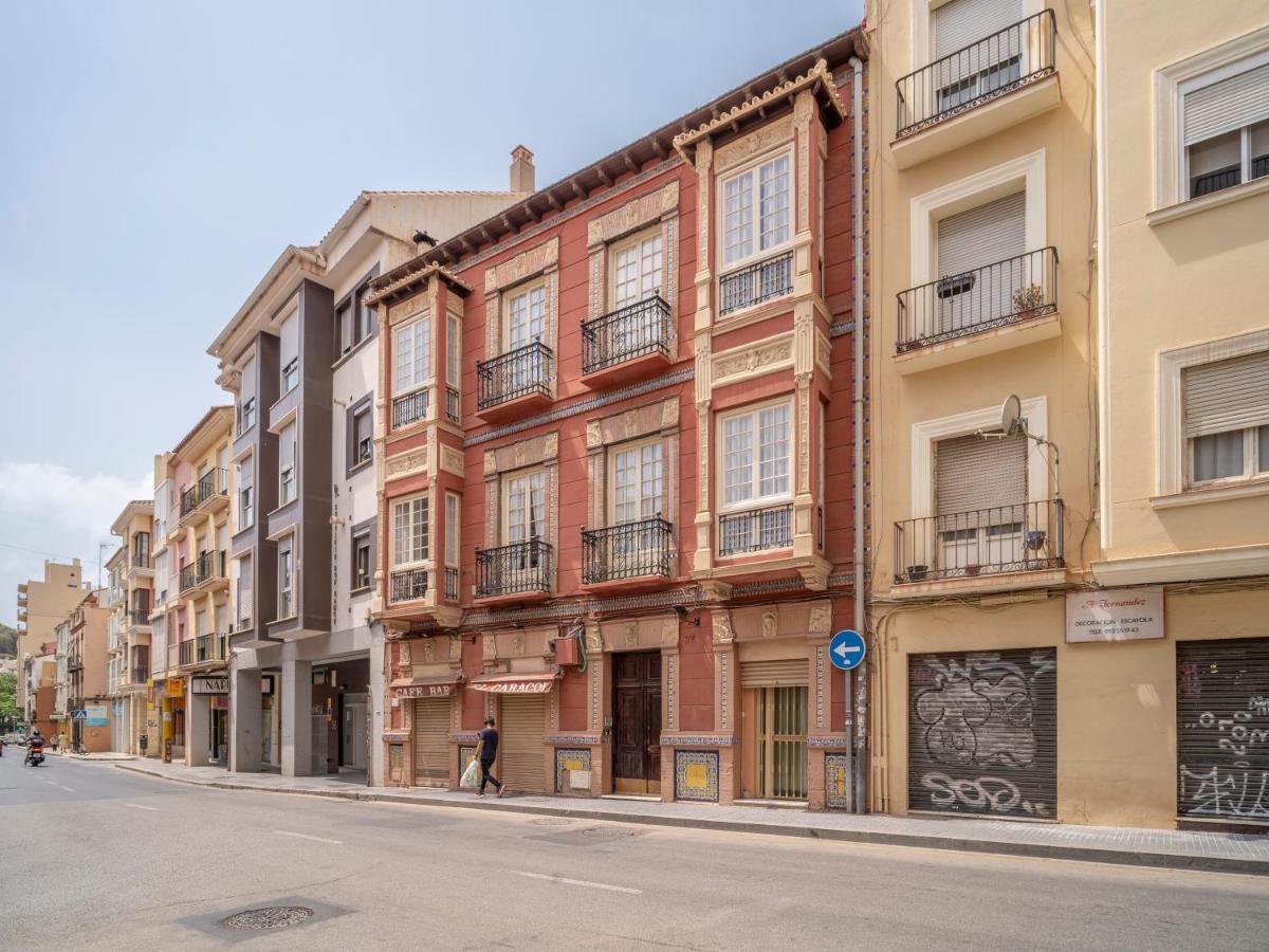 Sanders Lavender - Delightful Two-Bedroom Apartment Downtown Malaga Ngoại thất bức ảnh